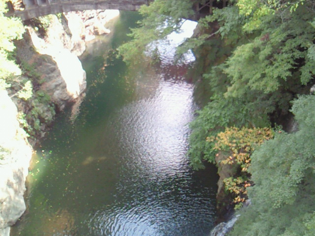 猿橋の上から見た桂川