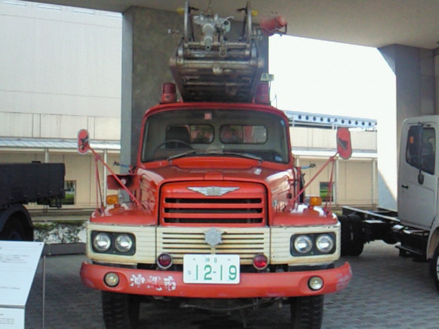 TE120型消防車