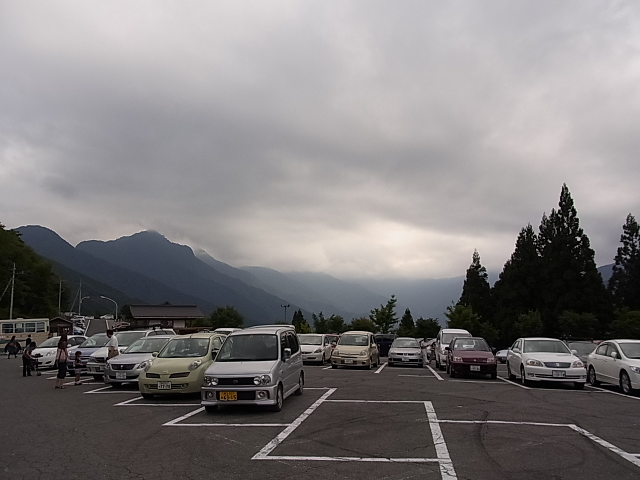 三峯山の駐車場