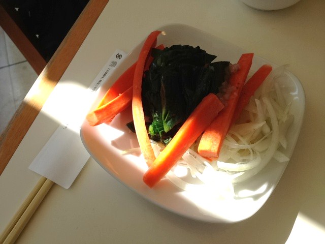 サラダバーの野菜