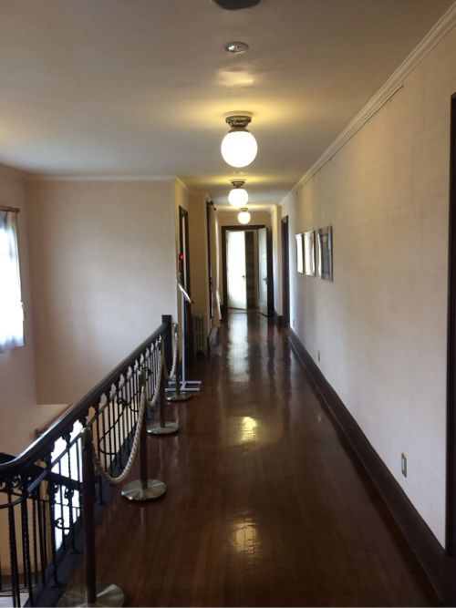 二階の廊下
