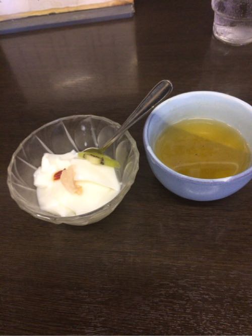 麻婆豆腐とお茶