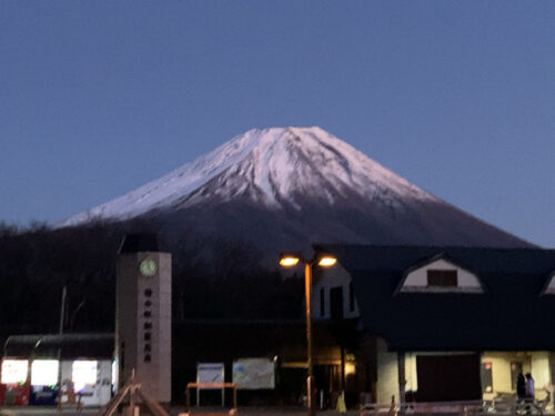 道の駅　朝霧高原から見た富士山