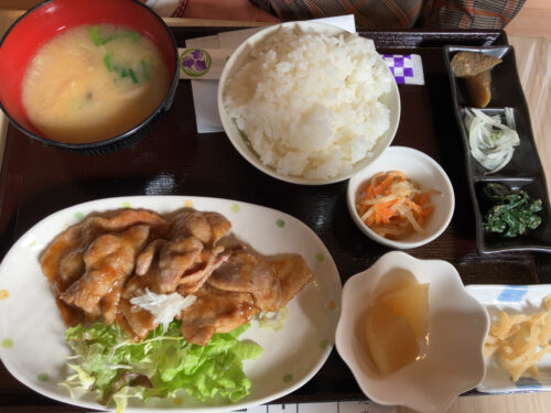 定食屋とんとん しょうが焼き定食