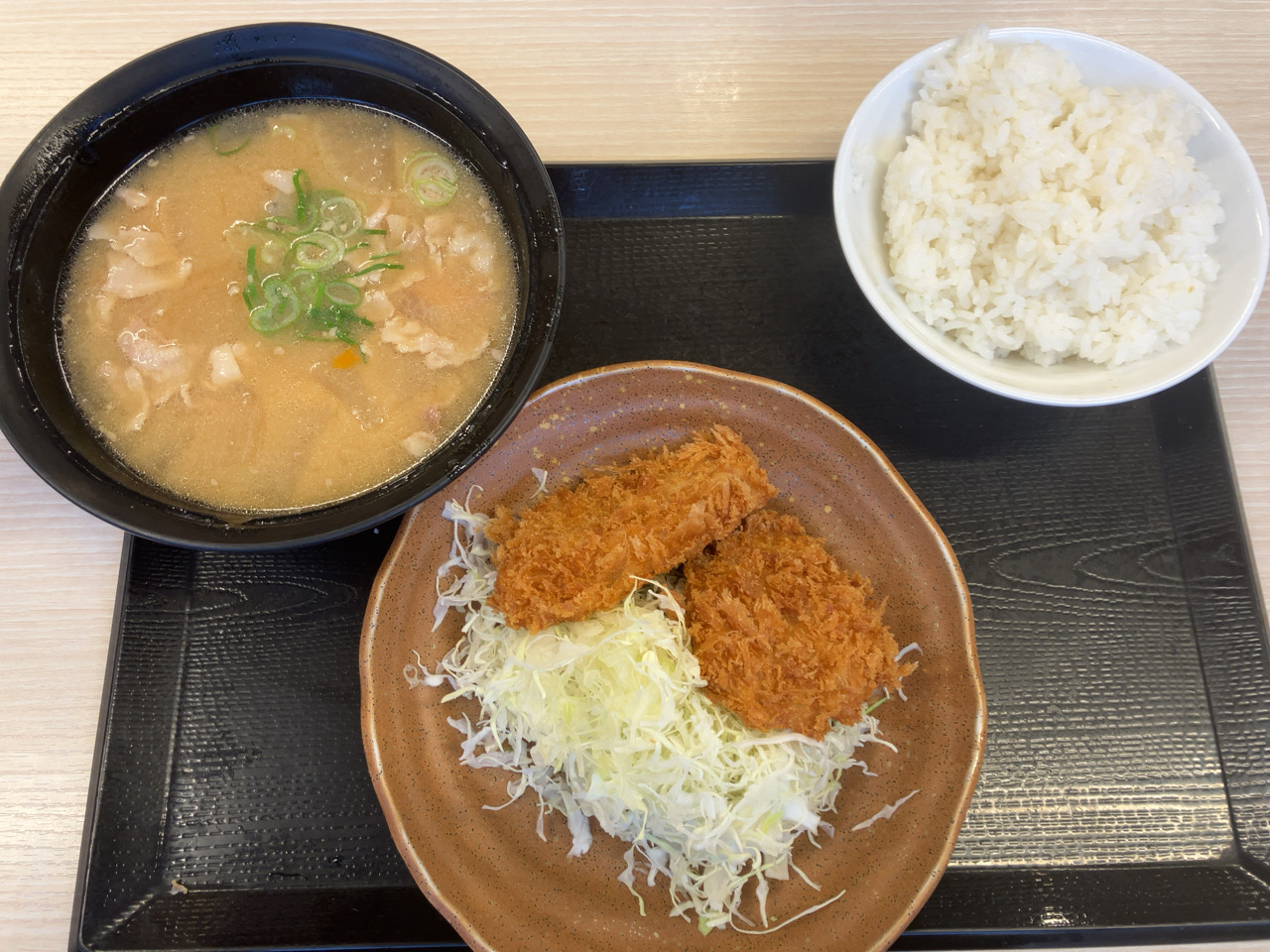 豚汁定食（ひれかつ）