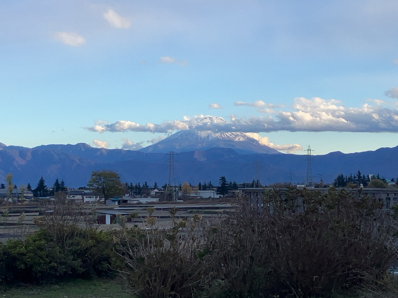 韮崎旭温泉から見た富士山