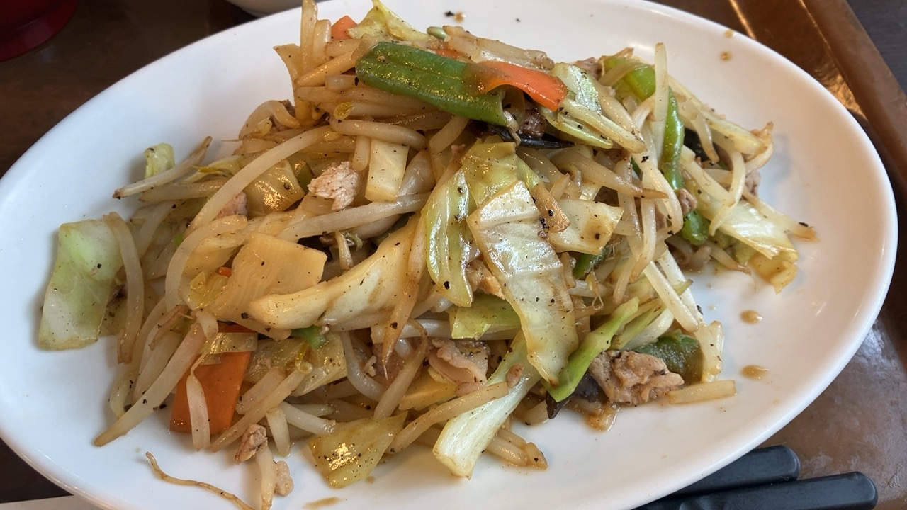 レストラン　フロールの肉野菜炒め