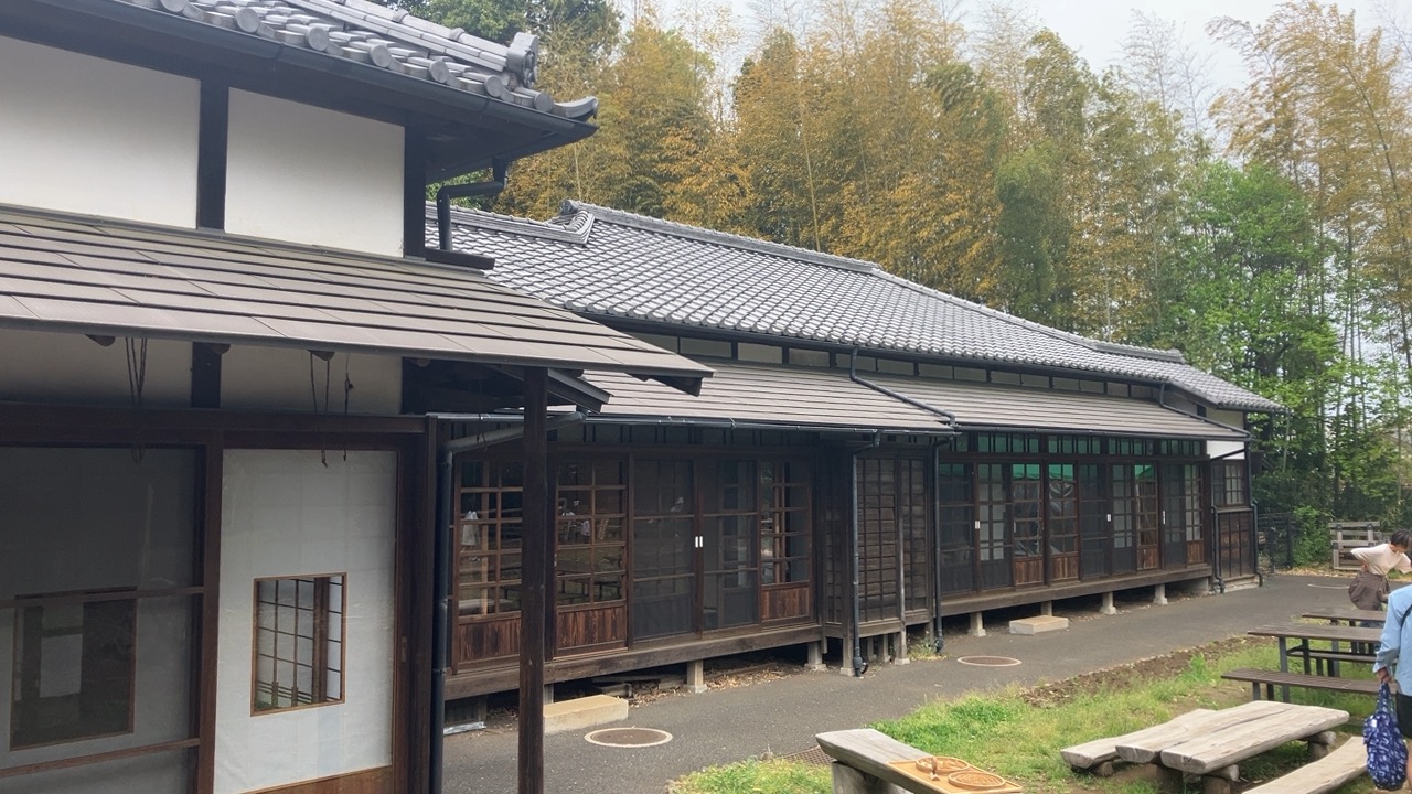 三鷹市星と森と絵本の家
