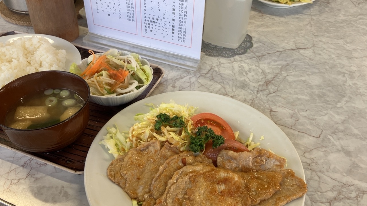 豚肉の生姜焼き定食